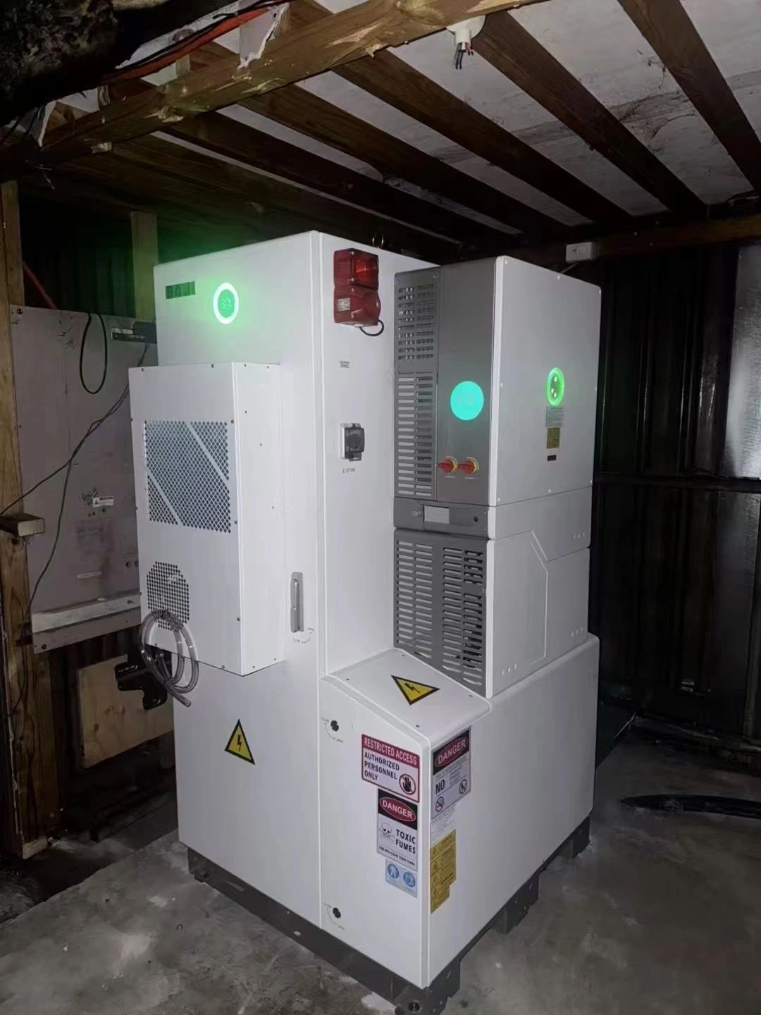 SAJ CHS2 30–50kW All-in-One Energy Storage System - Sunriver Electric