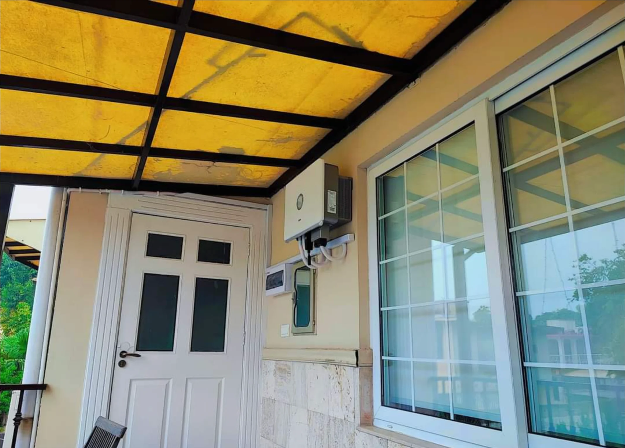 SAJ Hybrid Inverter Patio covered installation